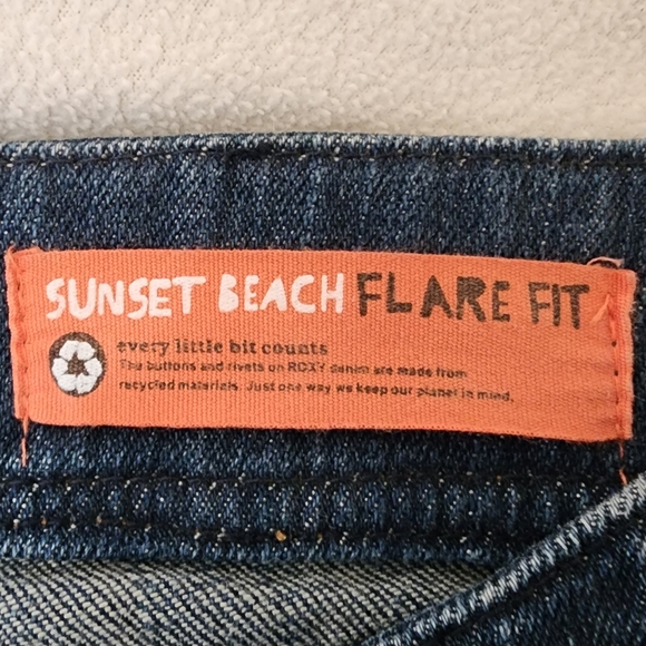 NWOT Roxy Sunset Beach Flare Fit Jeans - Picture 4 of 7